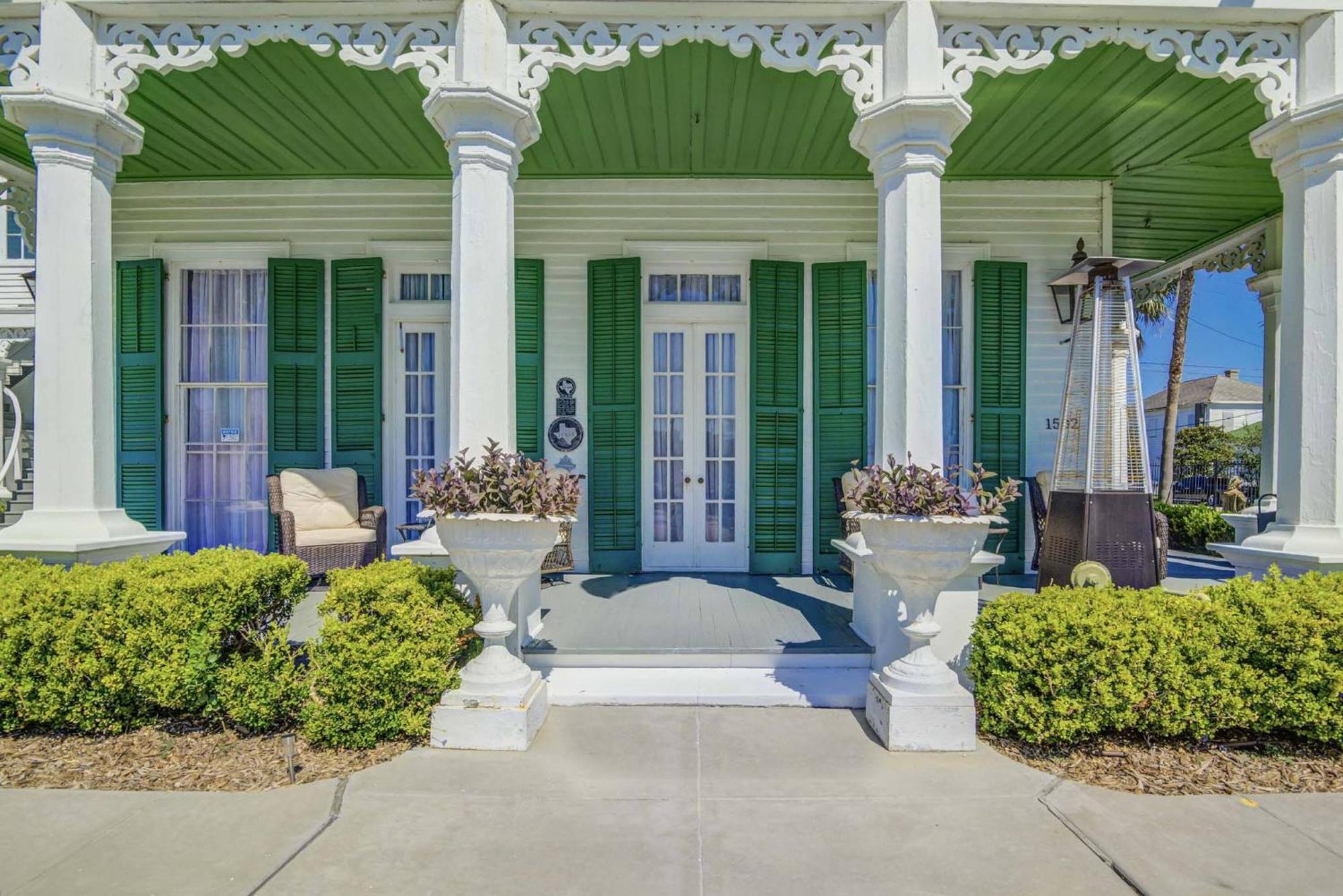 The George Manor Bed & Breakfast Galveston Exterior photo